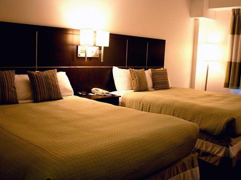 Niagara Plaza Hotel By Fairbridge Ruang foto