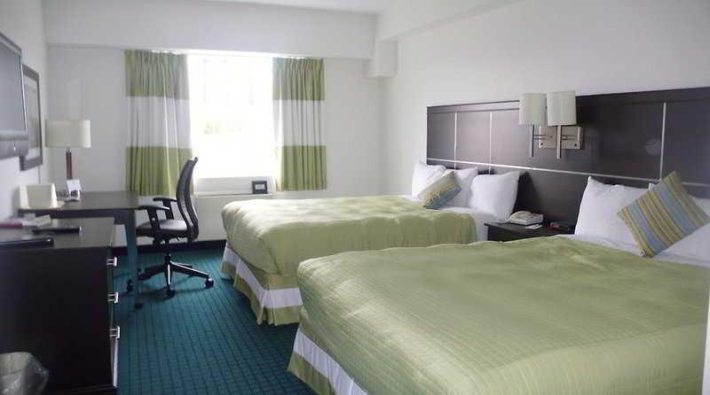 Niagara Plaza Hotel By Fairbridge Ruang foto