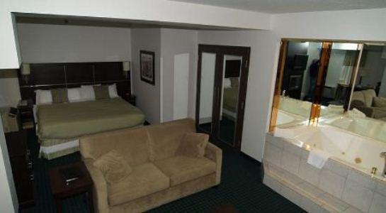 Niagara Plaza Hotel By Fairbridge Bagian luar foto
